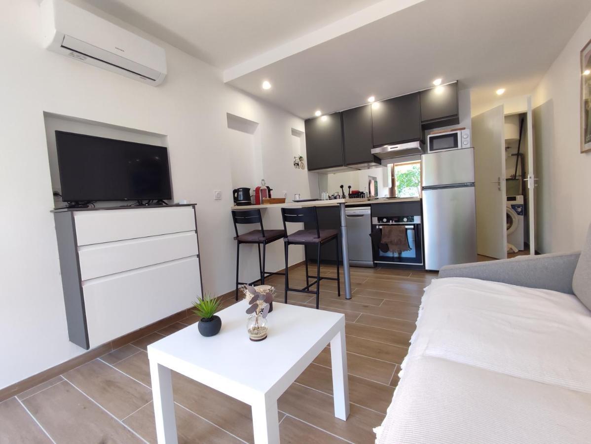 Charmant Studio Lavandou - 500M Plage Le Lavandou Exterior photo